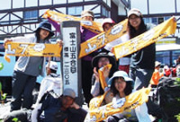 登山チーム　染料プリントマフラータオルイメージ